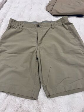 Under Armour Men's Flat-Front Performance Shorts in Taupe